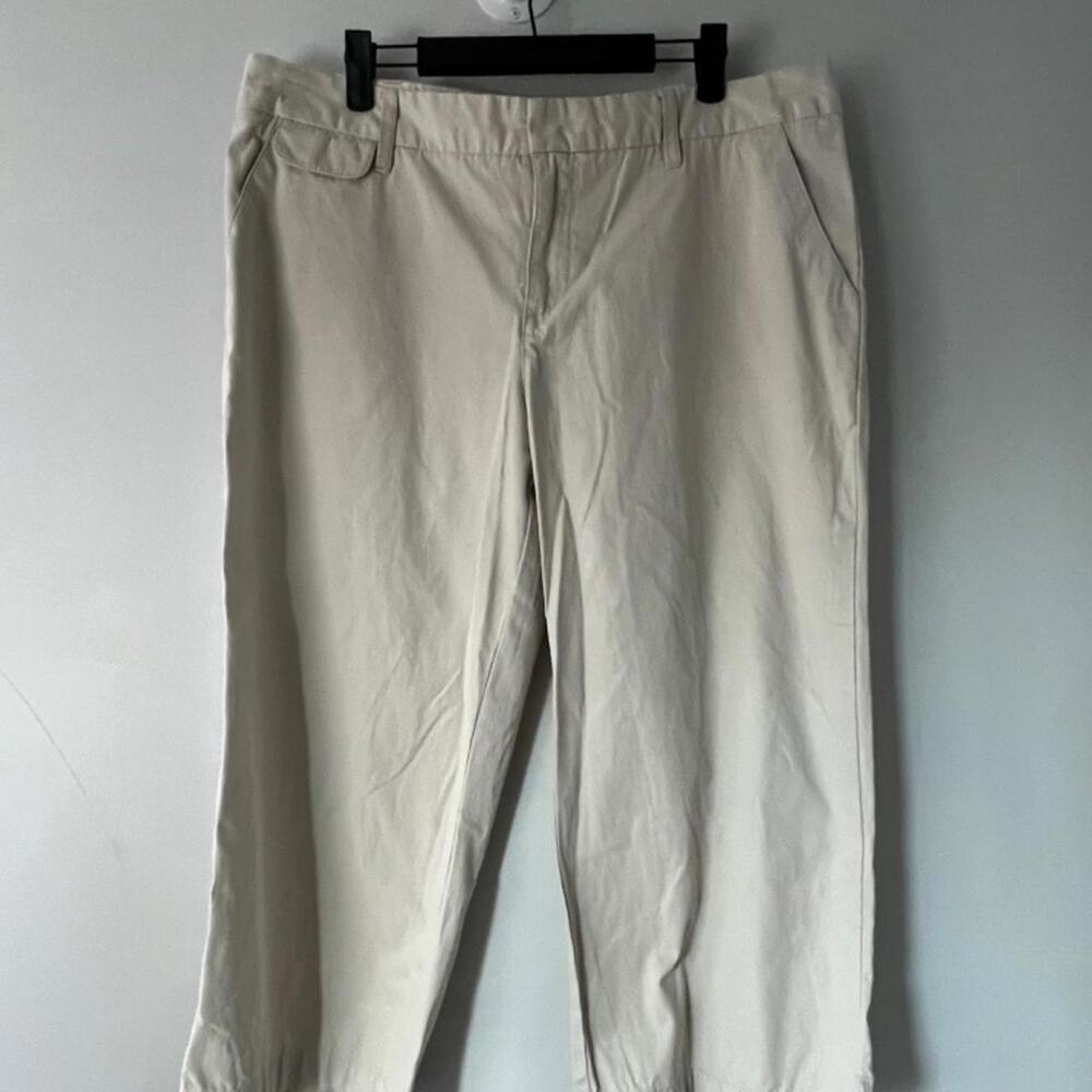 Merona Women's Khaki Low to Mid-Rise Pants – Size 14